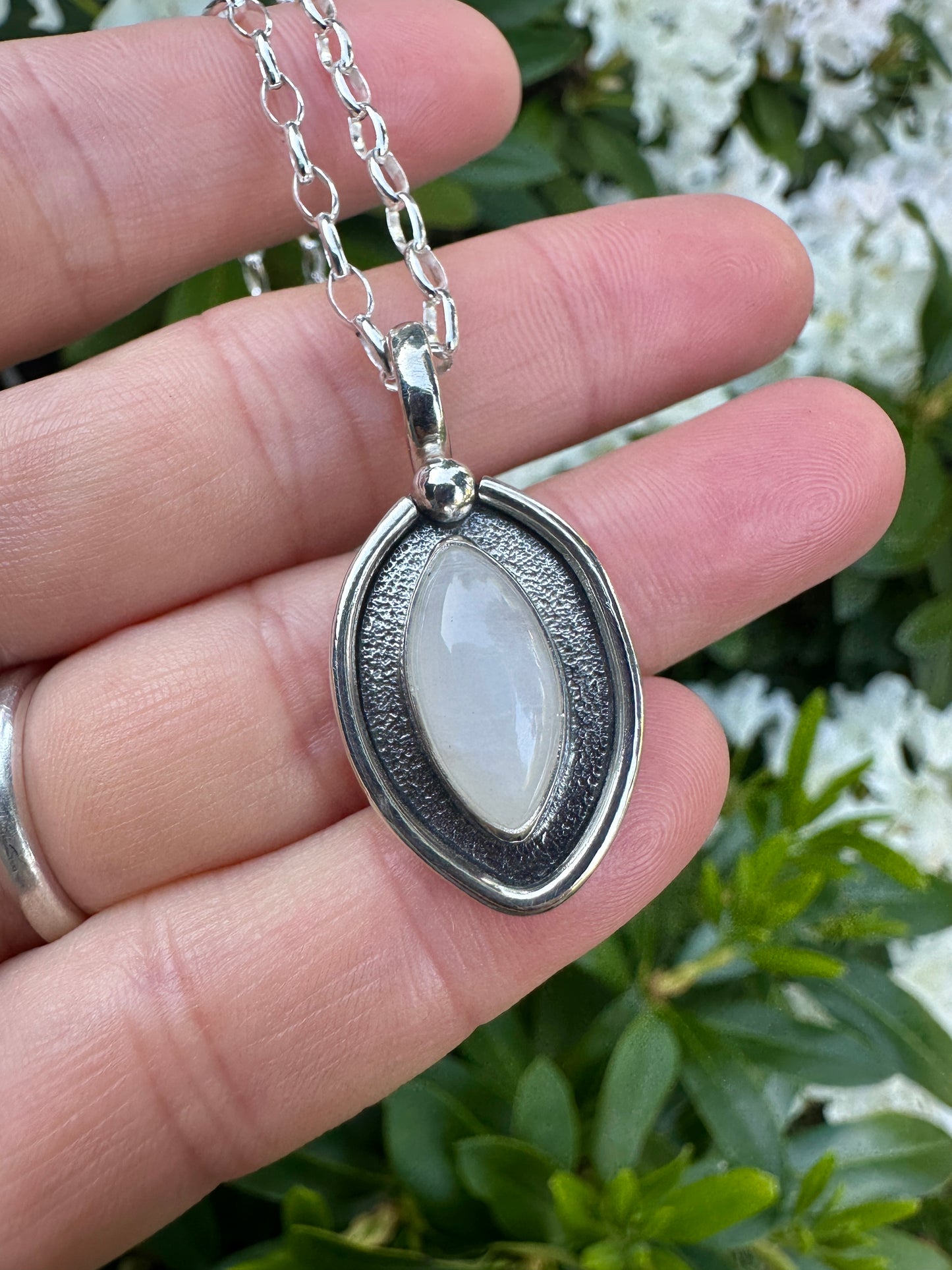 Vulva pendant | Rainbow moonstone