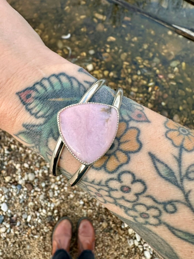 Plain Jane Double-Band cuff | Pink opal | 5.75"