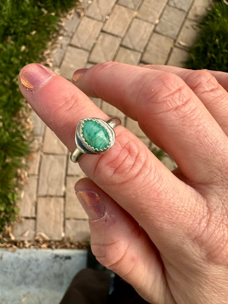 Uncommon ring | Emerald | Size 7