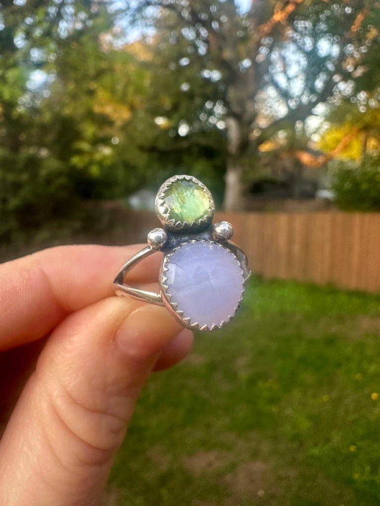 Dainty ring | Peridot + Blue lace agate