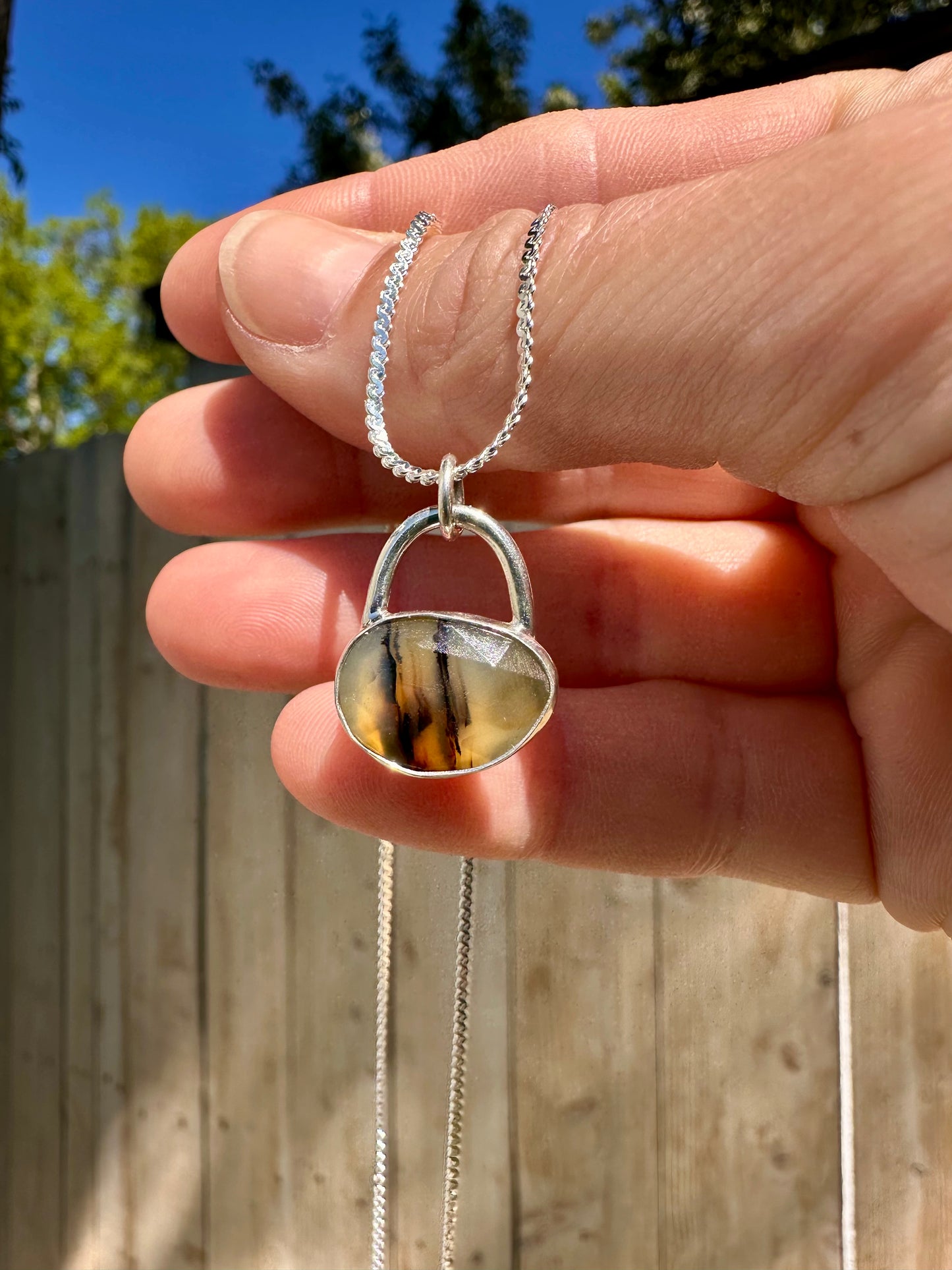 Minimalist pendant #8 | Montana agate