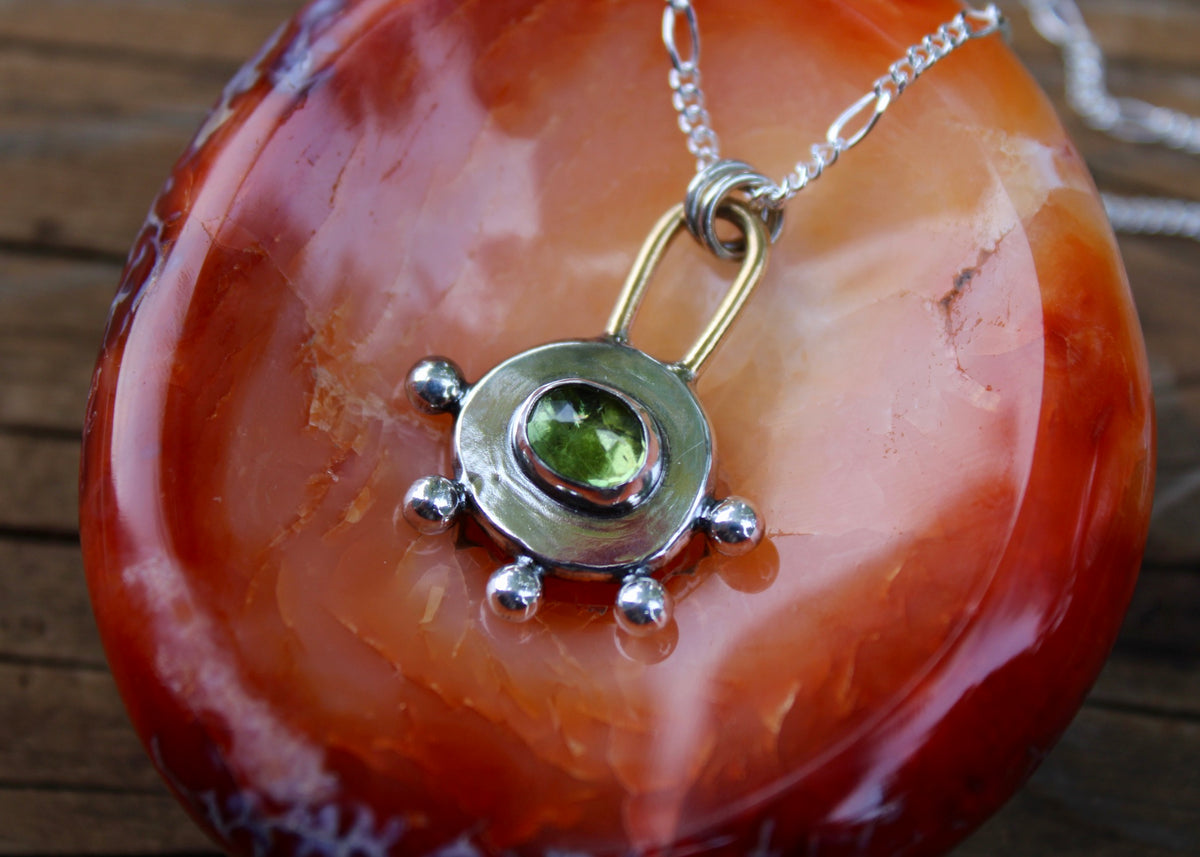 Nugget necklace | Peridot