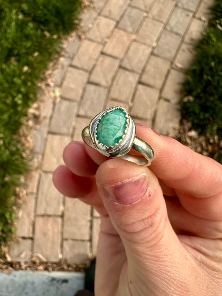 Uncommon ring | Emerald | Size 7