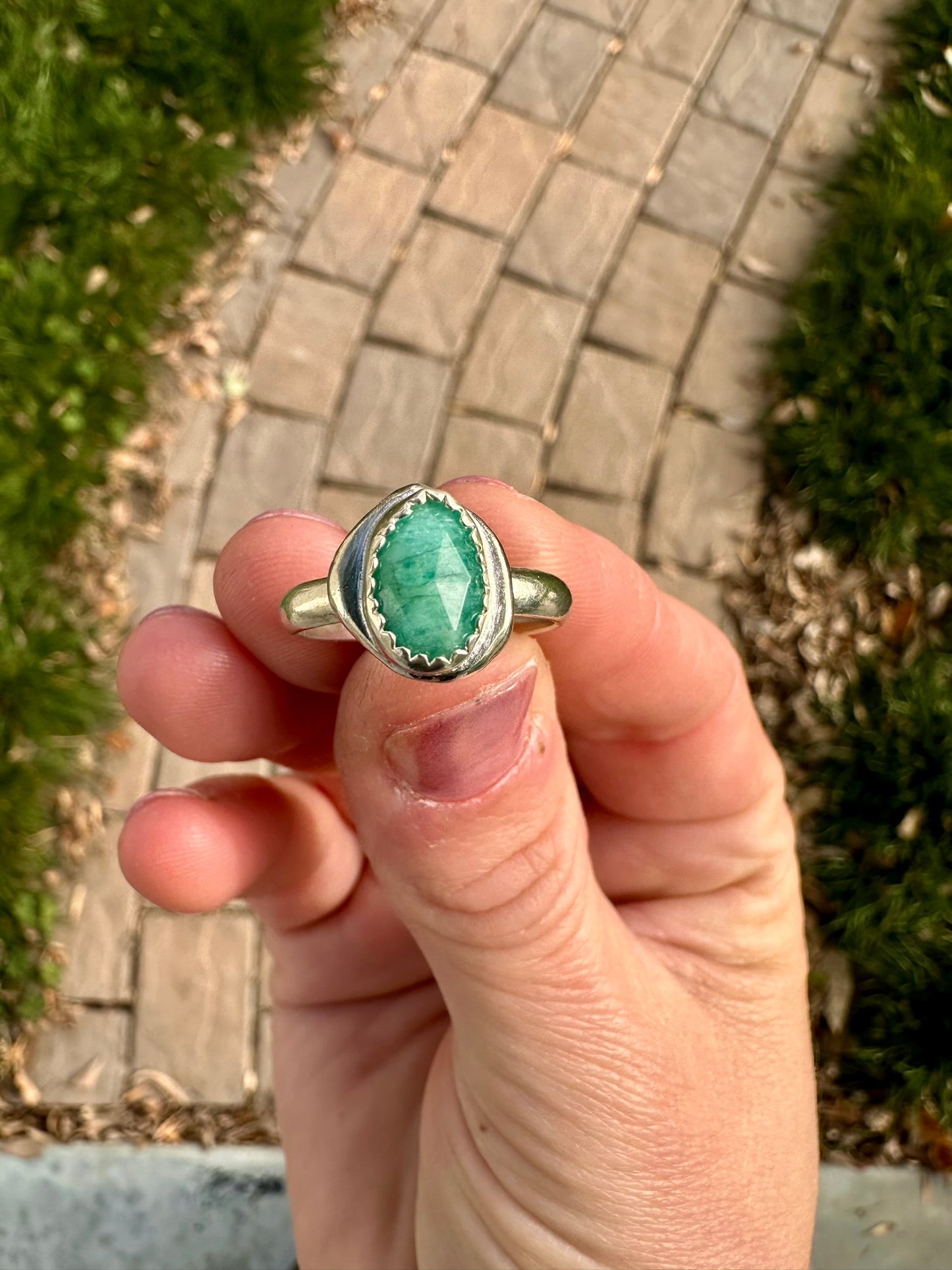 Uncommon ring | Emerald | Size 7