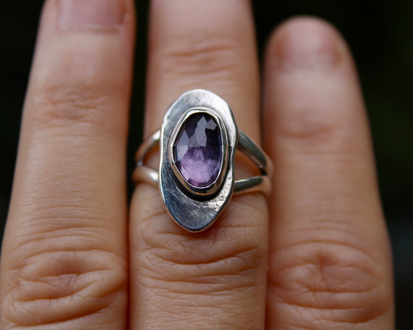 Uncommon ring | Zircon (size 7)