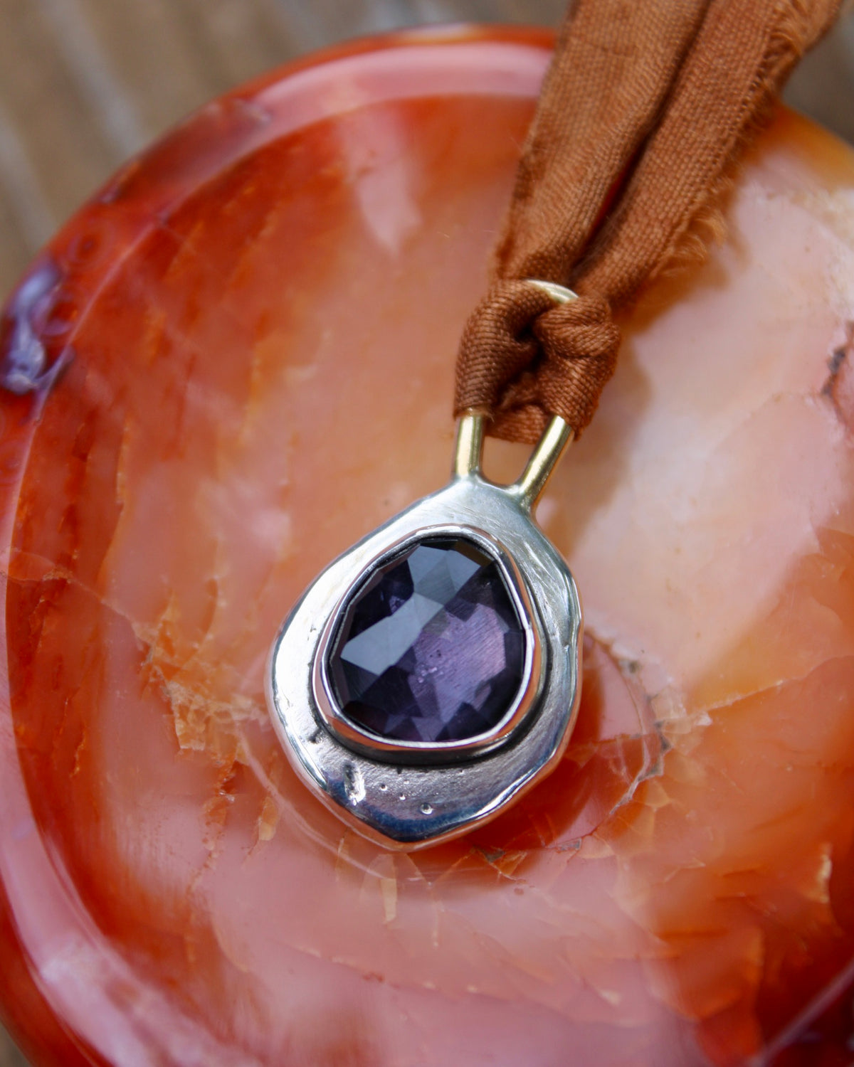 Silk threader | Amethyst