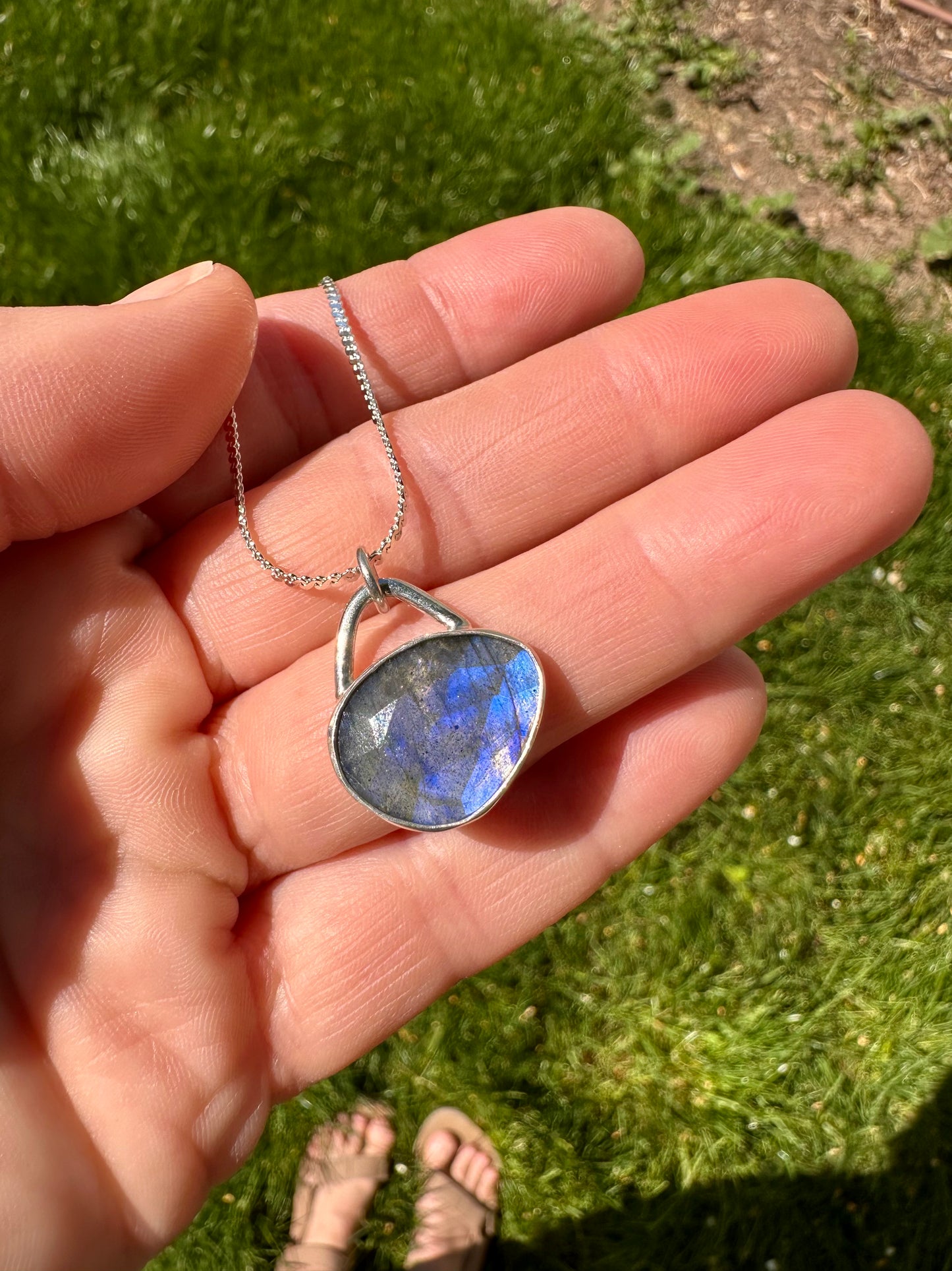 Minimalist pendant #4 | Labradorite