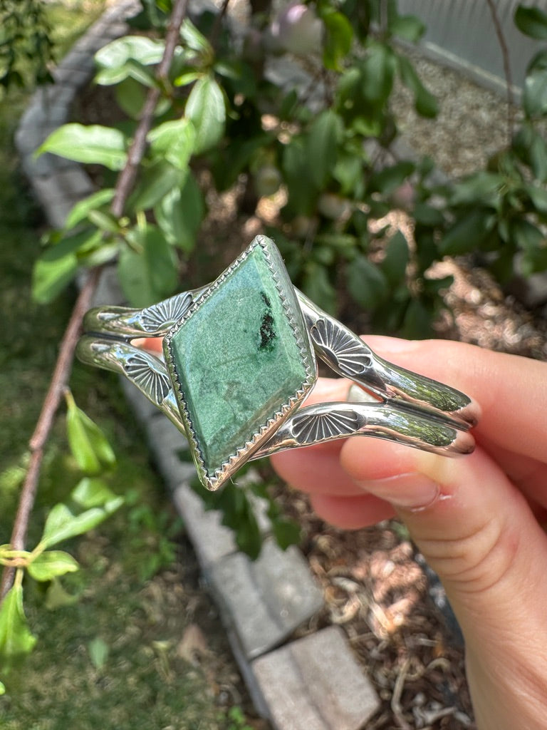 Mad Woman cuff | Jadeite