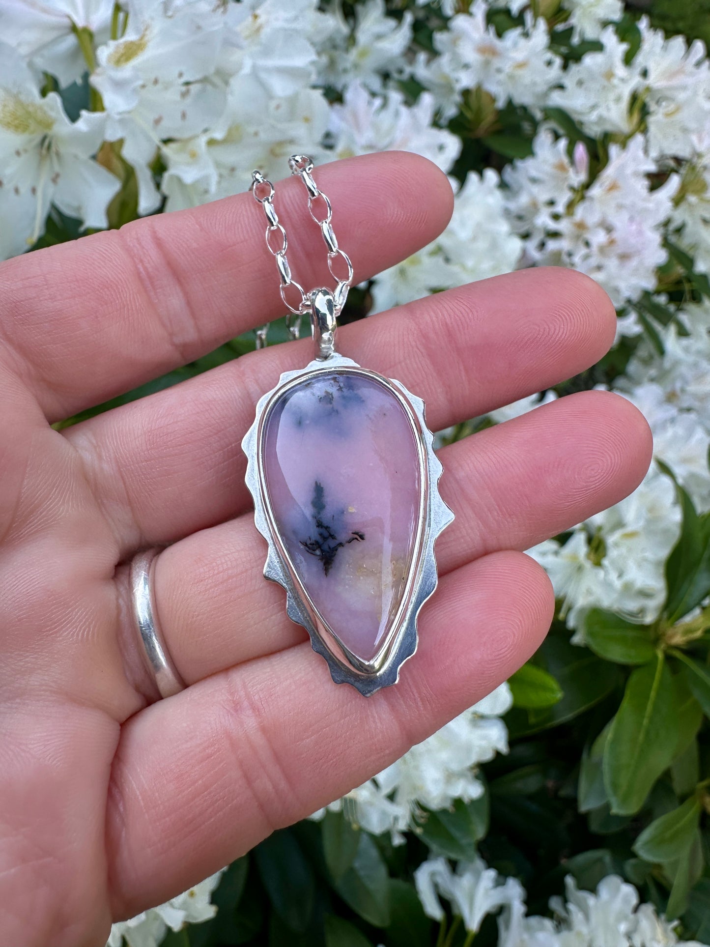 Amoeba pendant | Pink dendritic opal