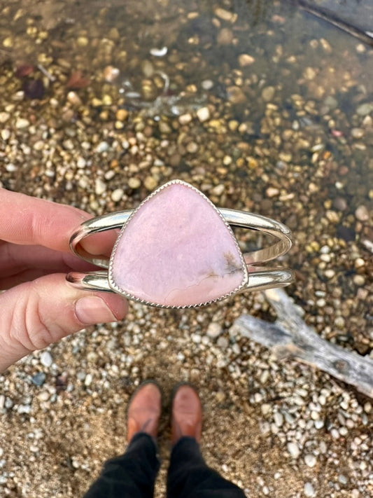Plain Jane Double-Band cuff | Pink opal | 5.75"