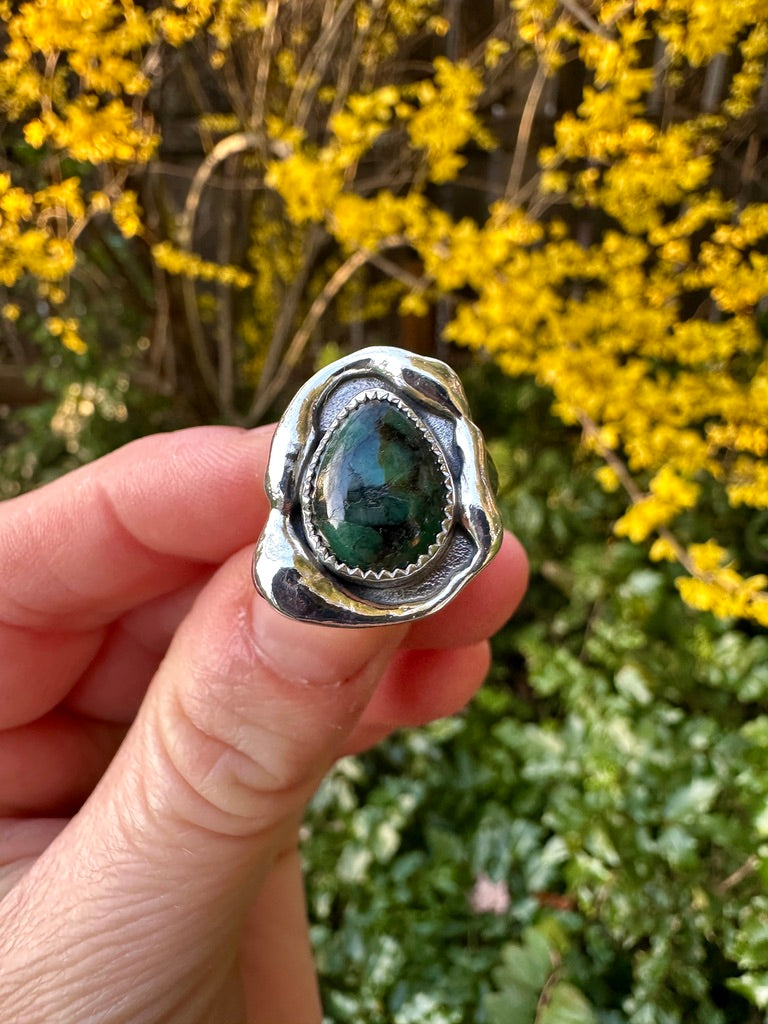 Melted ring | Emerald