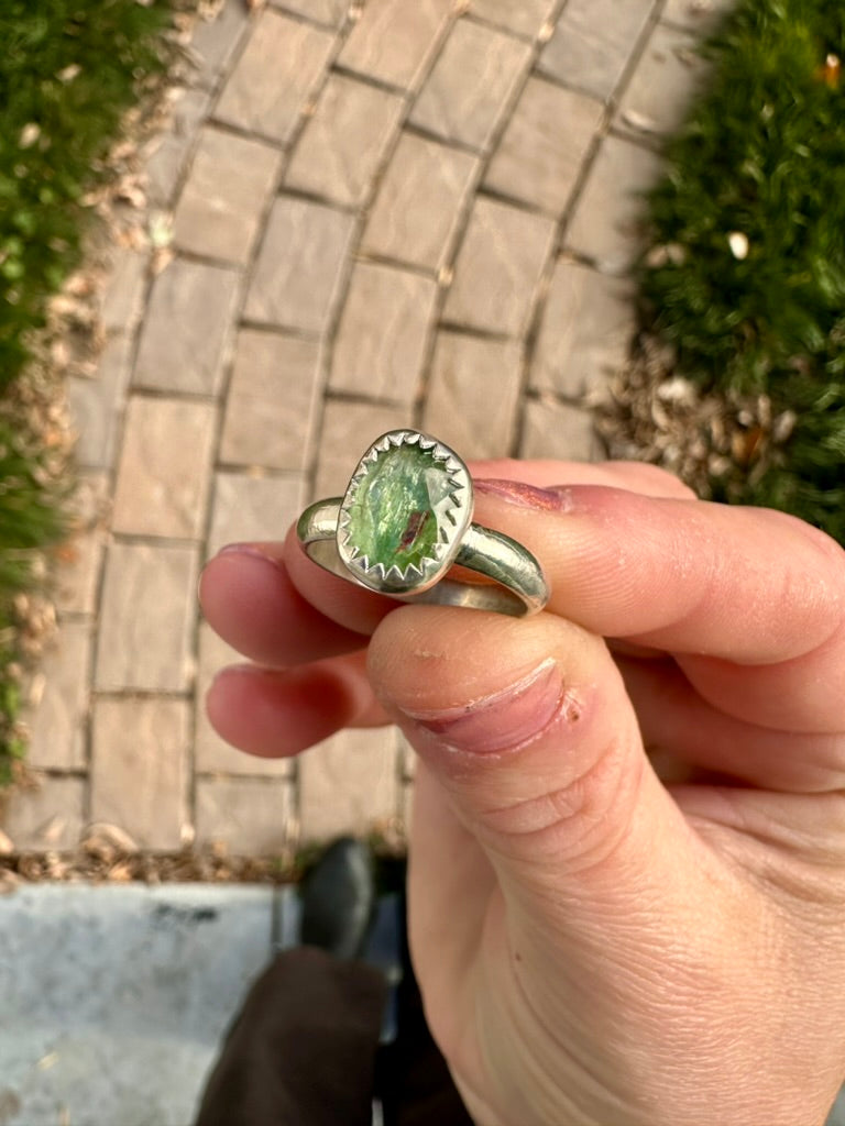 Plain Jane ring | Mint kyanite | Size 5.5