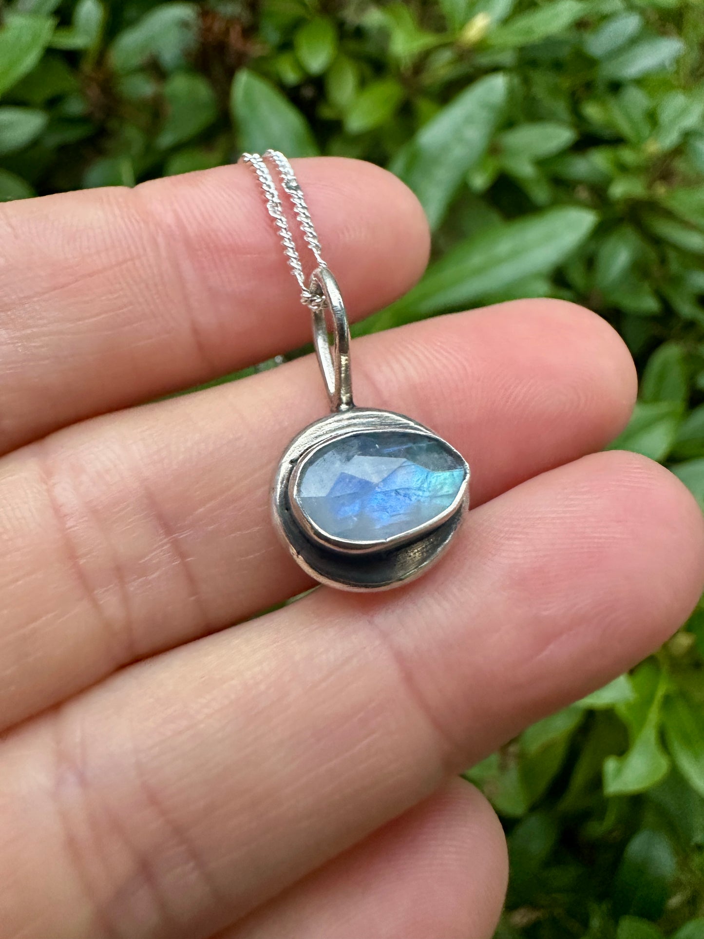 Uncommon necklace | Moonstone