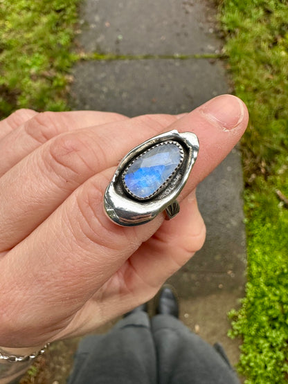 Melted ring | Moonstone (size 6)