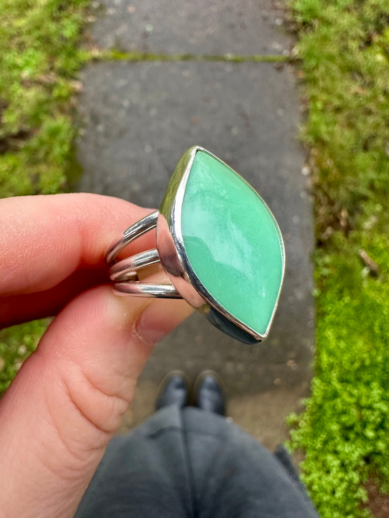 Triple band ring | Newman chrysoprase (size 8)
