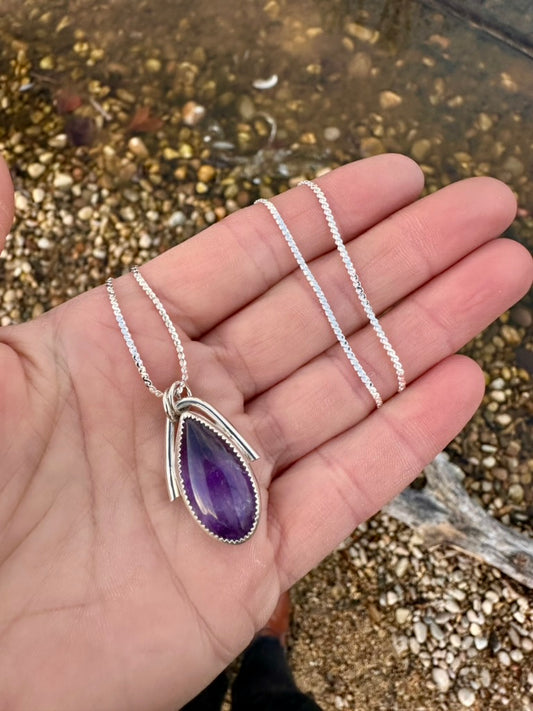 Wrapped Up pendant | Amethyst