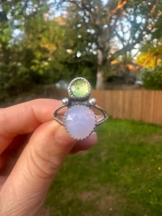 Dainty ring | Peridot + Blue lace agate