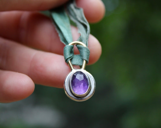Silk threader | Amethyst