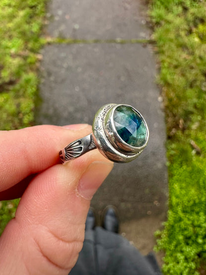 Uncommon ring | Kyanite (size 5.25)