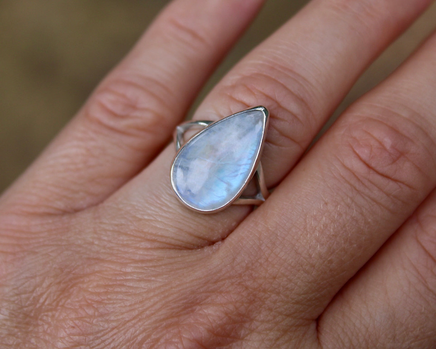 Split Ends ring | Moonstone (size 6)