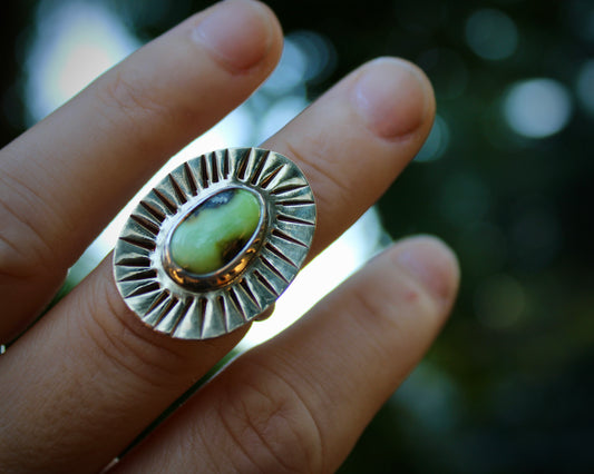 Sunburst brass ring | Palomino variscite (size 7)