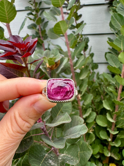 Purple Spiny Oyster split-band ring