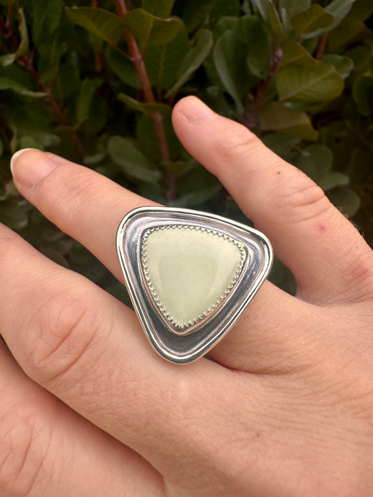 Shield ring | Lemon chrysoprase
