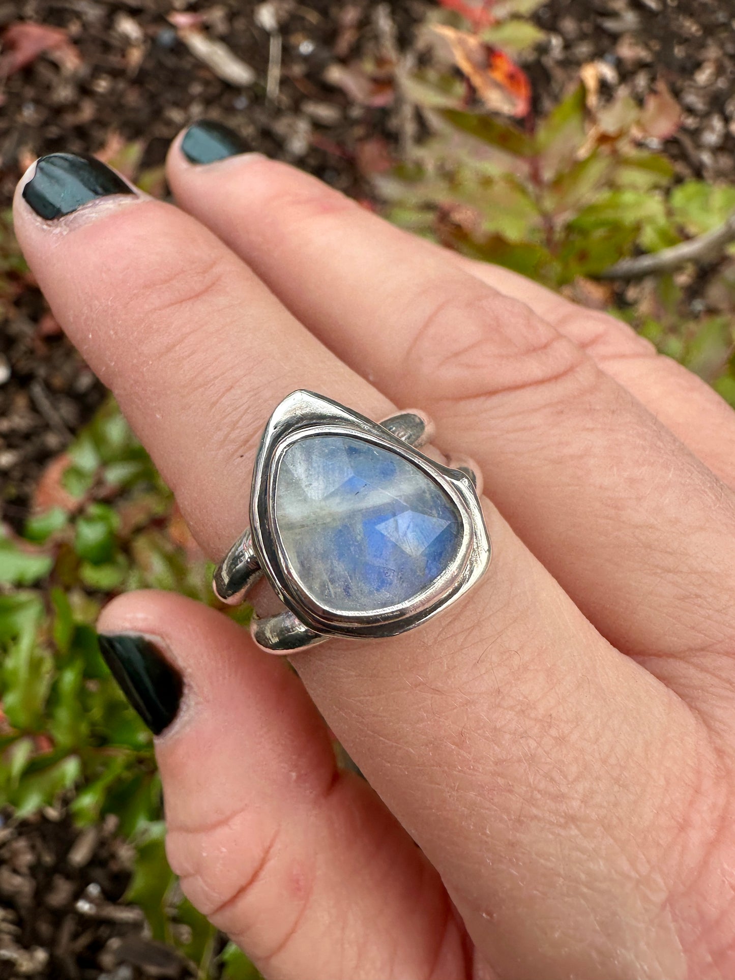 Uncommon ring (double-band) | Moonstone (size 8.25)