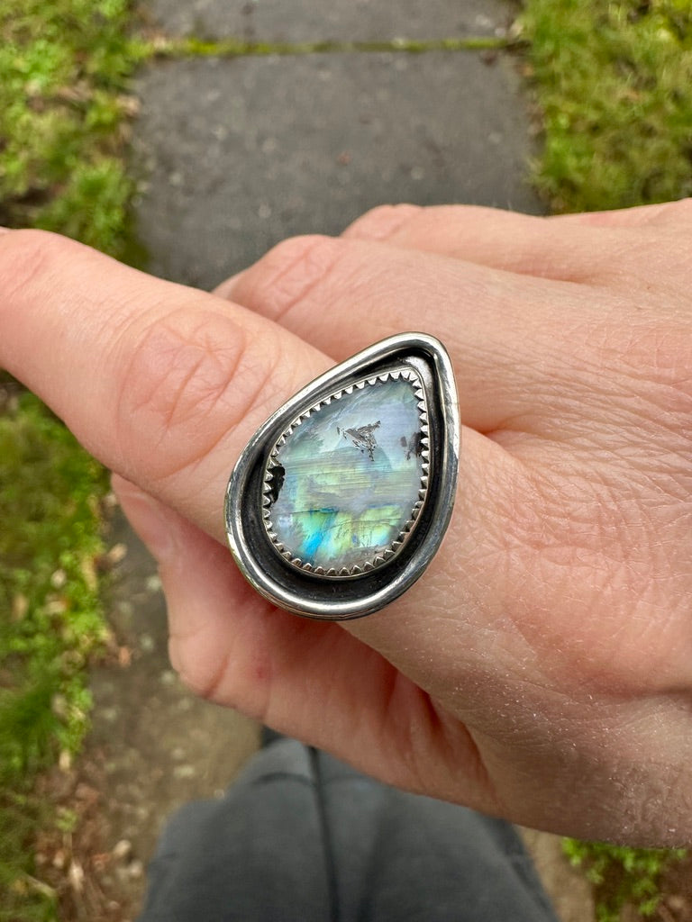 Teardrop ring | Moonstone (size 8.5)