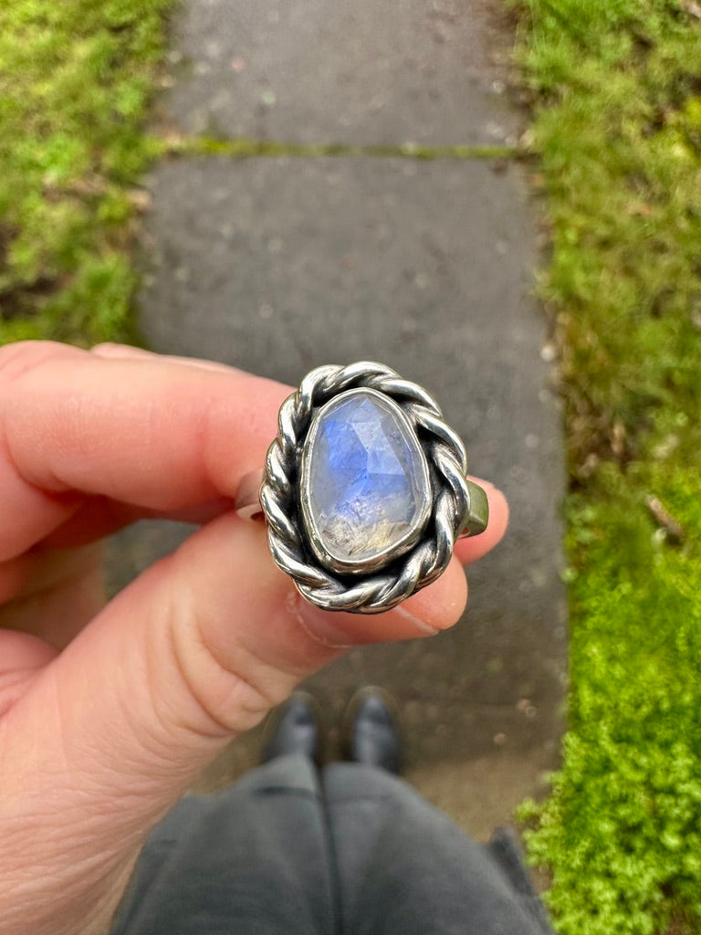 Roped In ring | Moonstone (size 8.25)