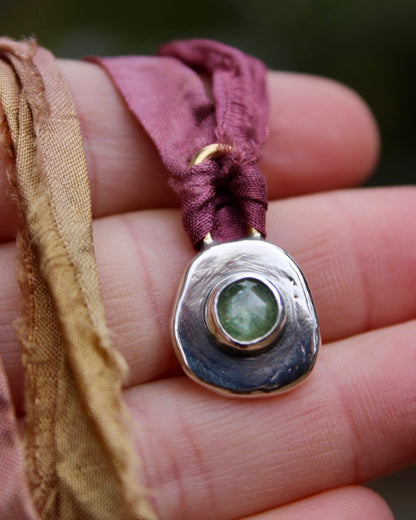 Silk threader | Kyanite