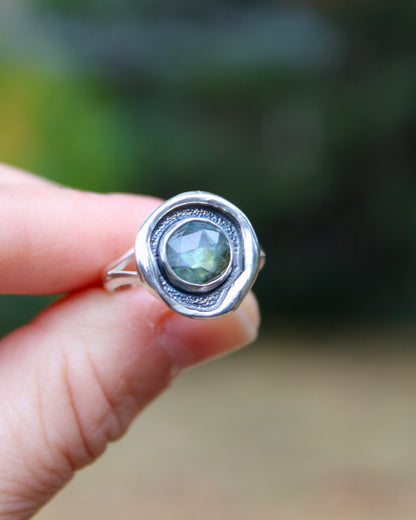 Melted ring | Labradorite (size 8.5)