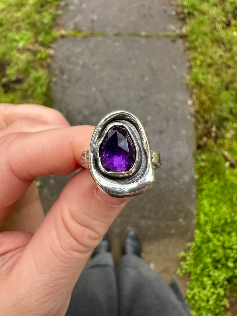 Melted ring | Amethyst (size 7.25)
