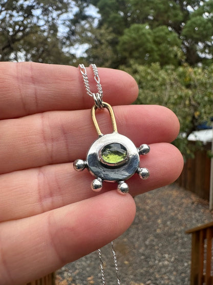 Nugget necklace | Peridot