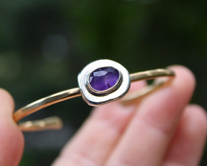 Uncommon brass cuff | Amethyst (oval)