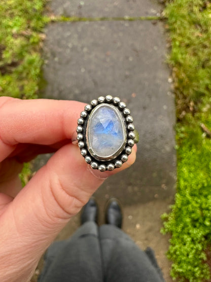 Bead Babe ring | Moonstone (size 5.5)