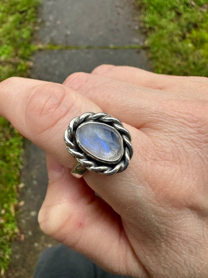 Roped In ring | Moonstone (size 8.25)