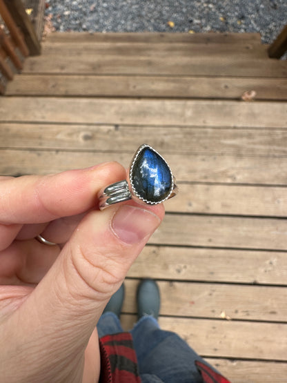 Plain Jane ring | Labradorite (size 9.5)