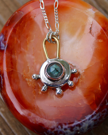 Nugget necklace | Labradorite