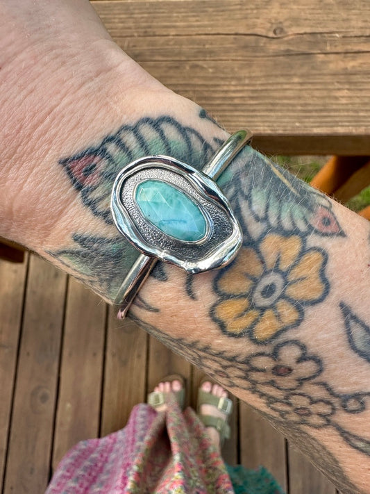Melted cuff | Larimar