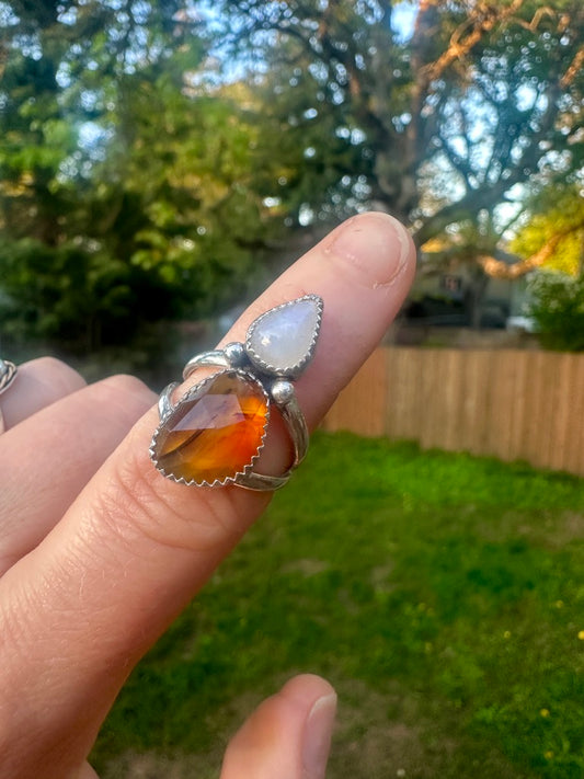 Dainty ring | Rainbow moonstone + Montana agate