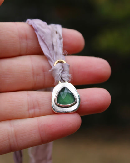 Silk threader | Serpentine