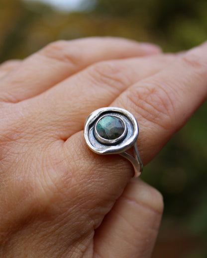 Melted ring | Labradorite (size 8.5)
