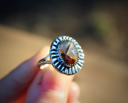 Sunburst ring | Montana agate (size 9)